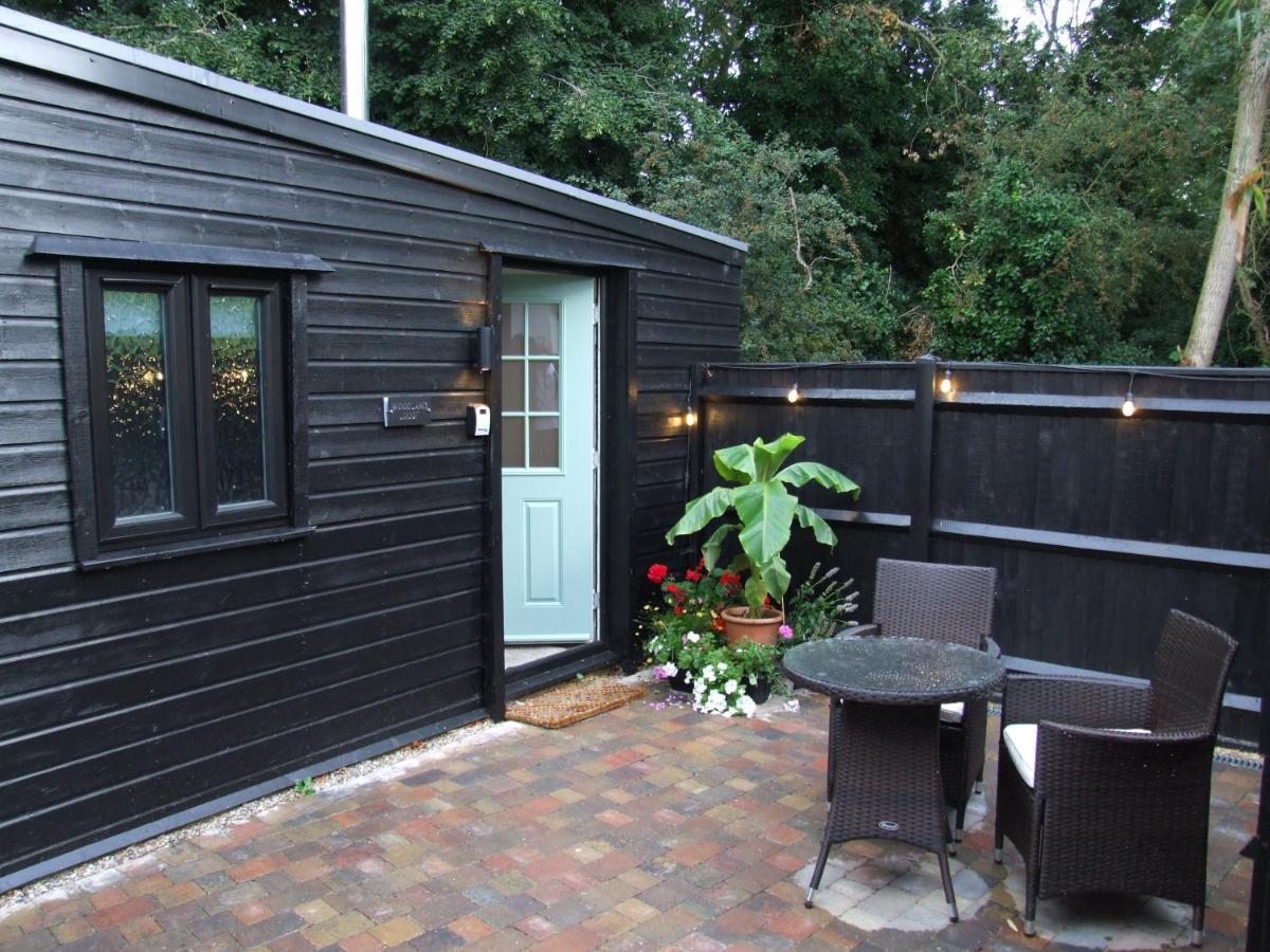 Charming Woodland 2 Person 1 Bedroom Ferienhaus Great Yarmouth